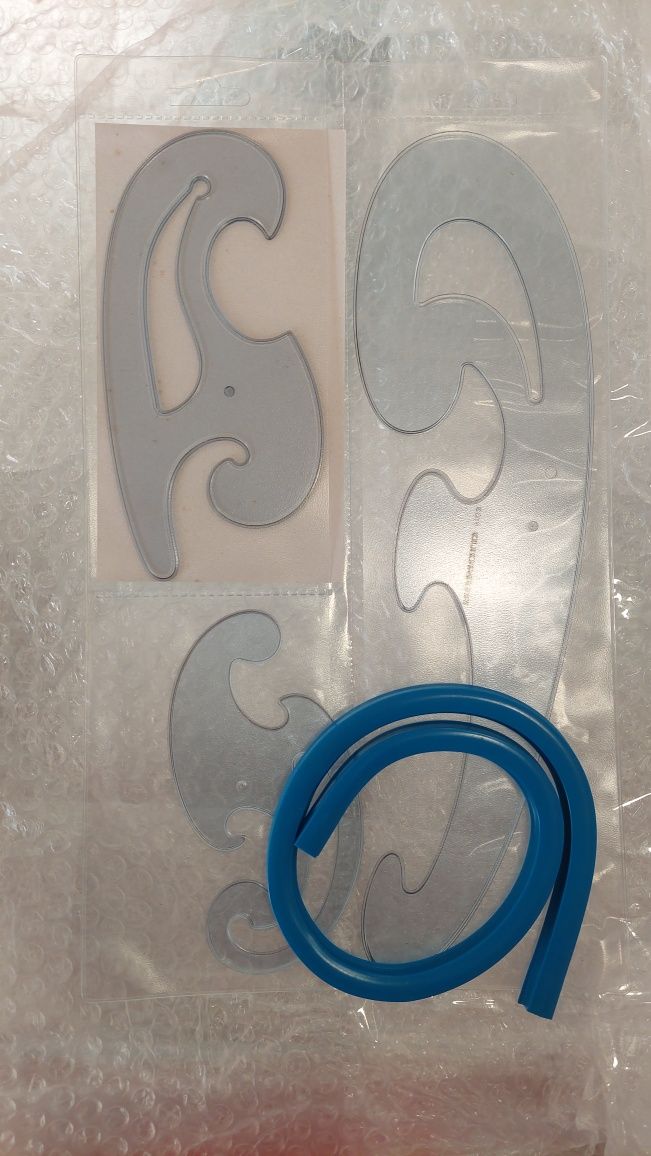 Material de desenho técnico- ideal para Geometria Descritiva