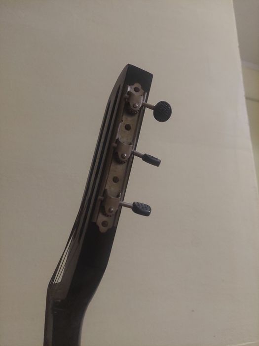 Продам гітару в доброму стані