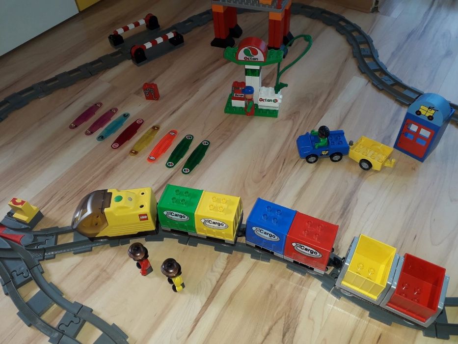 Lego Duplo Pociąg Kolejka Duży zestaw inteligentny 3325 i wagon 3326