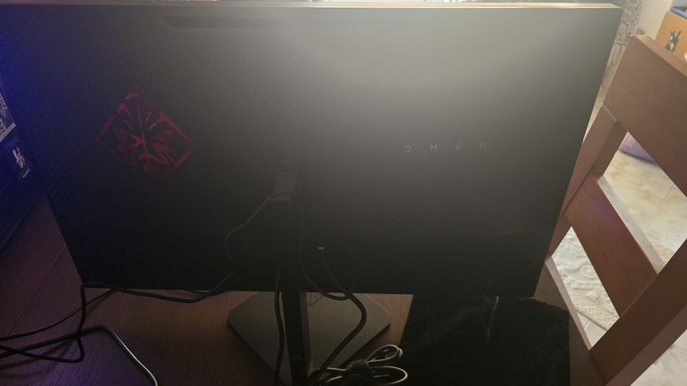 Vendo ou troco por Asus Rog Ally, Torre Gaming e Ecrã 144Hz 25 Hp Omen