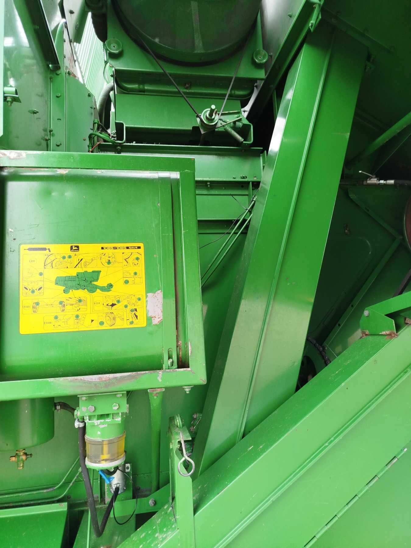 Продам комбайн джондір 1075