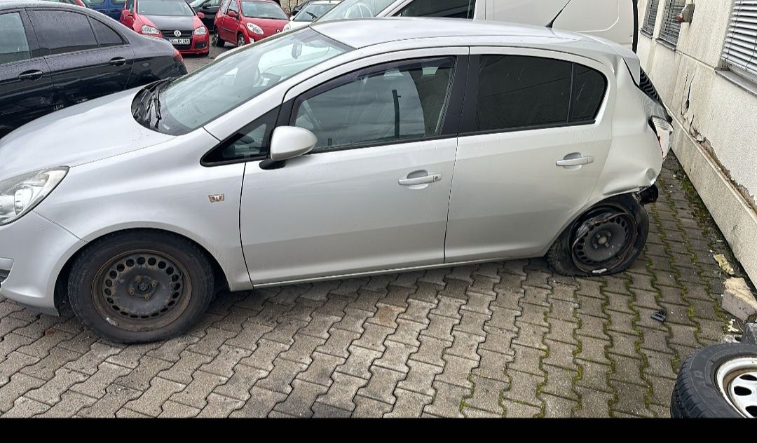 Opel Corsa d 1.3 diesel 90ps 2010rok