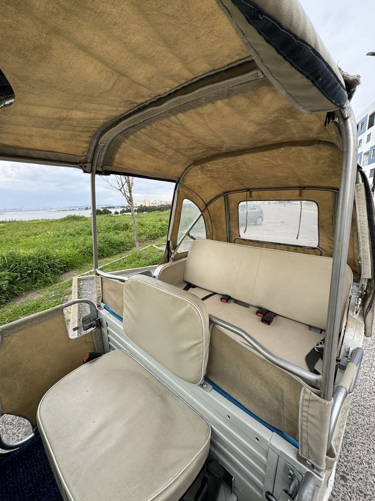 Tuk tuk Piaggio Ape Calessino 250