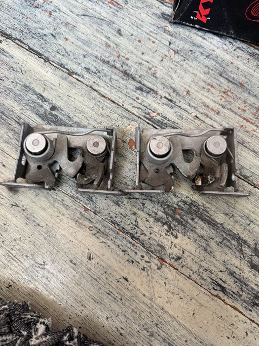 Замок капота mini cooper R55, R56, R57, R58, R59, R60, R61 bmw