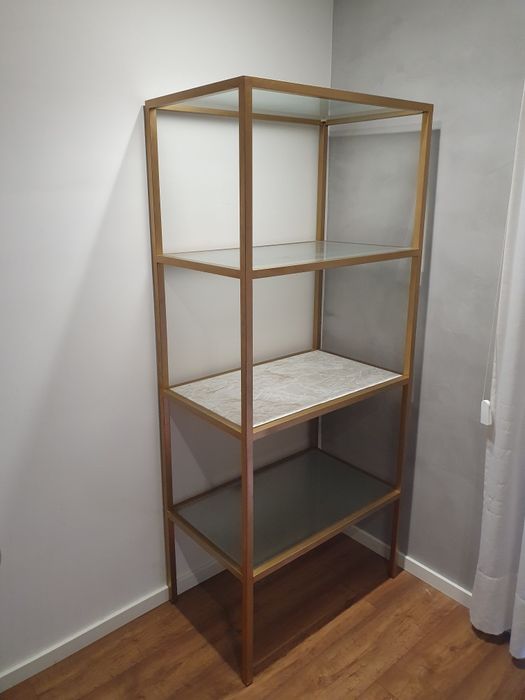 Estante em Inox com prateleiras em vidro