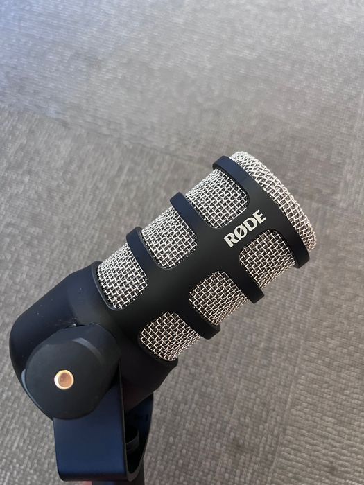 3 x Microfone RODE PODMIC FG0 e 3 x Microphone Stand