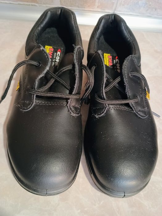 Черевики робочі 37 розмір Cofra