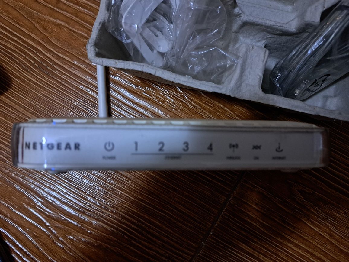 Sprzedam router uzywany w dobrym stanie.