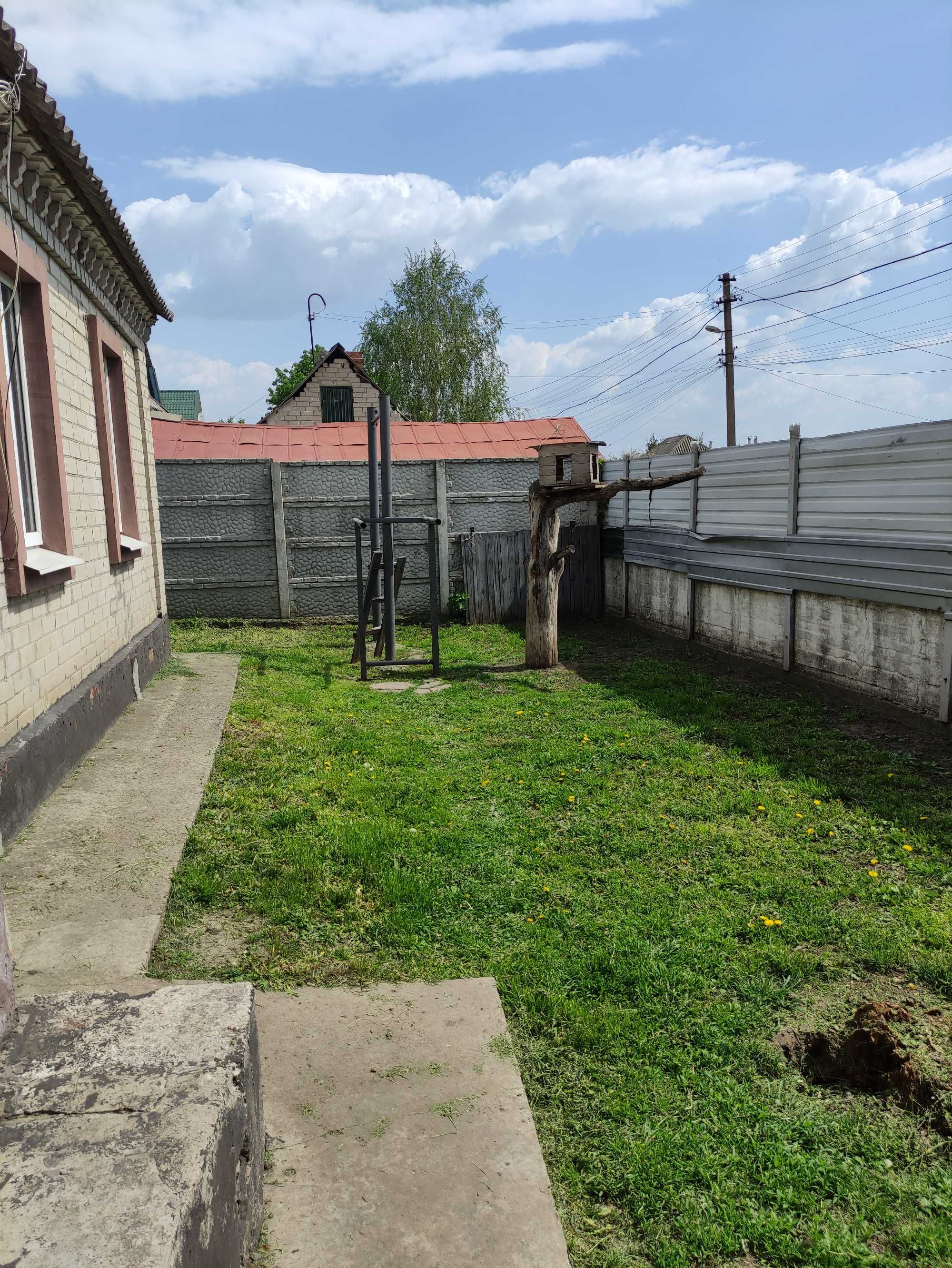 Продам будинок в Дніпрі район краснопілля.