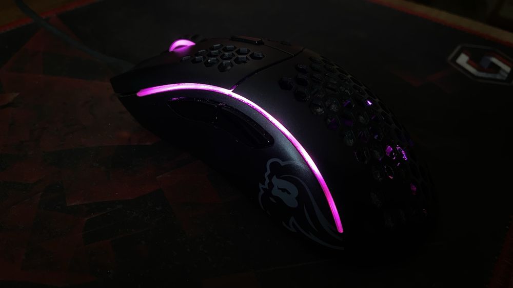 Игровая мышка | Ігрова Мишка Gloriuos model D