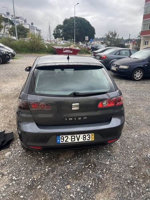 Carro marca seat ibiza
