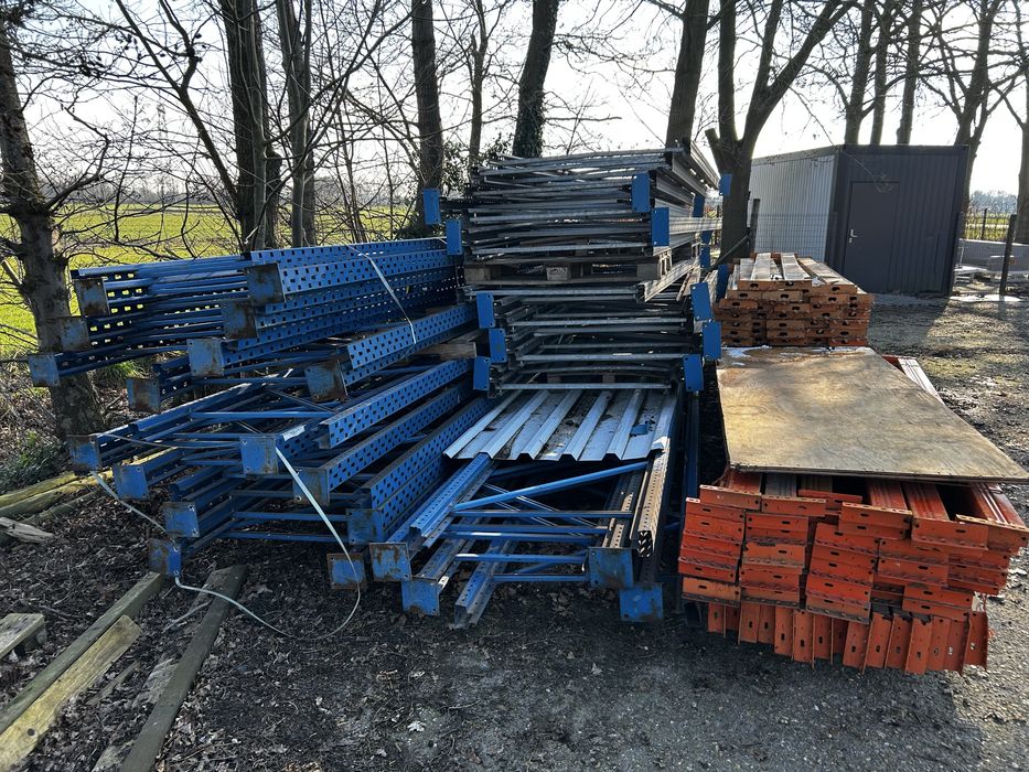 Regaly przemyslowe trawersy