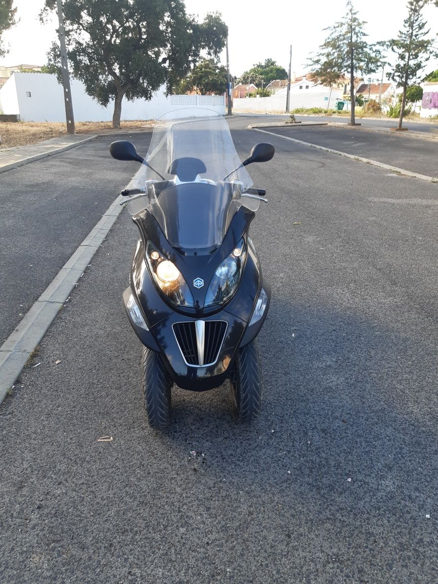 Piagio Mp3 400ie