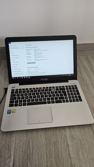 Portátil Asus i7