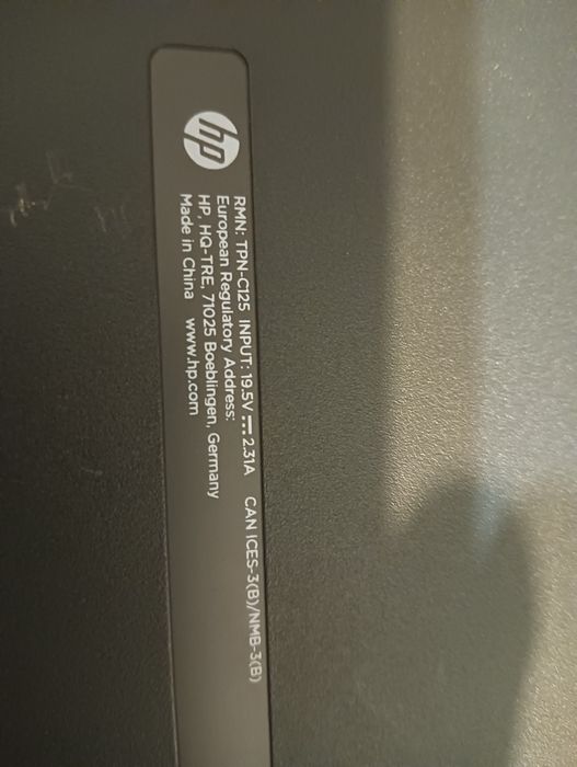 Laptop HP plus torba