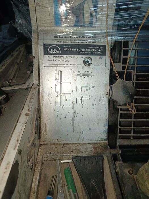 Продам Roland Practica PRZ 00