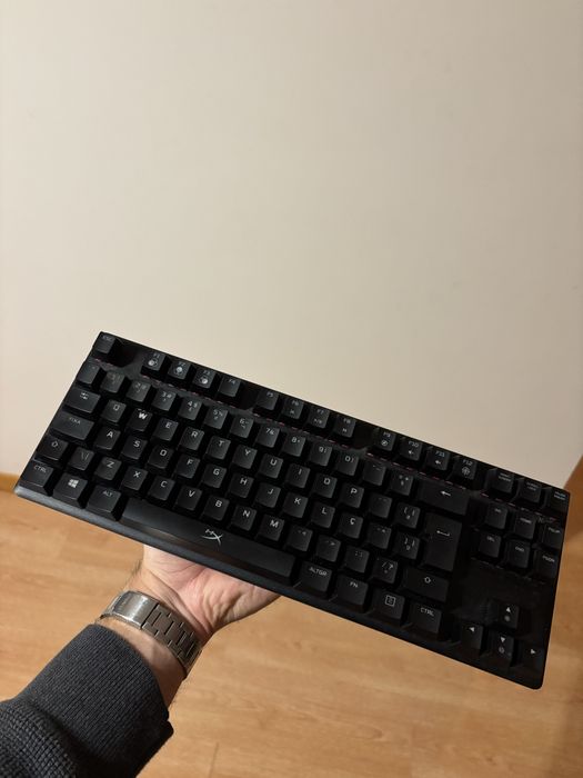 Teclado Mecânico HyperX Alloy Origins Core (Layout PT-BR)
