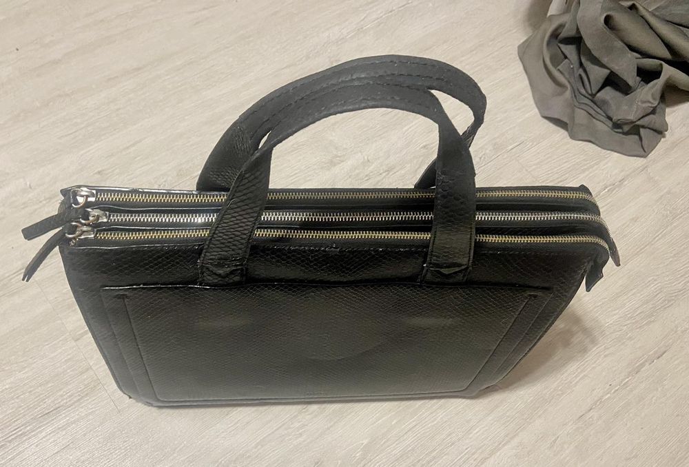 Чоловічий діловий портфель бренду «PORFOIS»