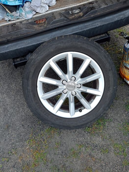 Komplet kół letnich oryginał Audi Q3 8U0