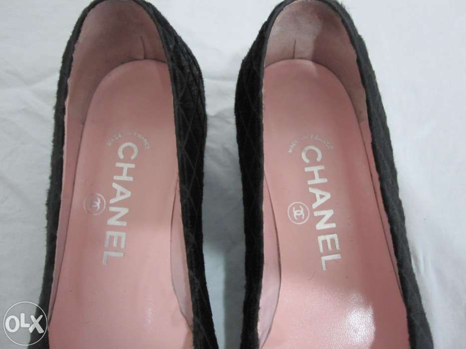 Sapatos Chanel em pele de pónei preto