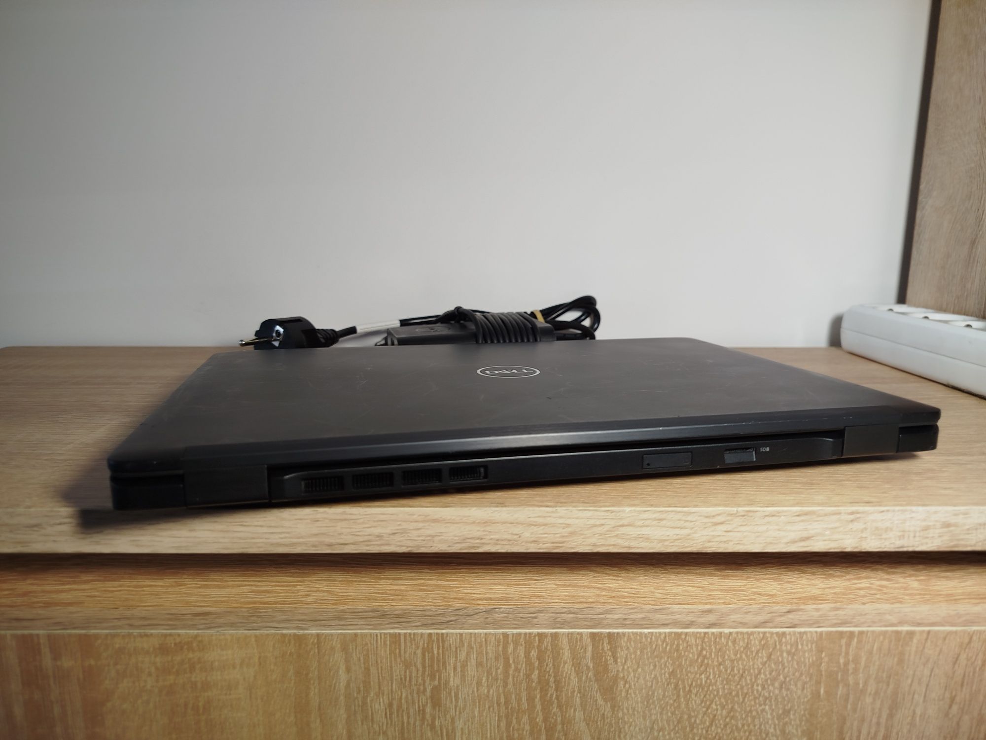 Laptop Dell latitude 5280 i5-8Gen RAM-16 SSD-512