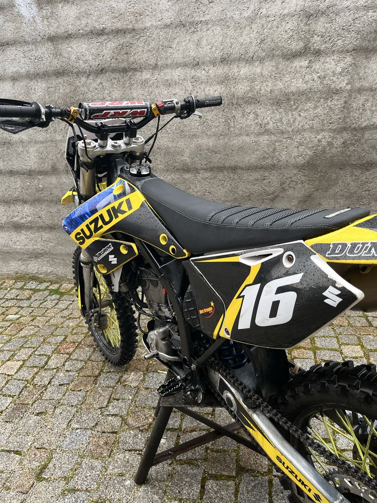 Suzuki RM-Z 250 Matriculada
