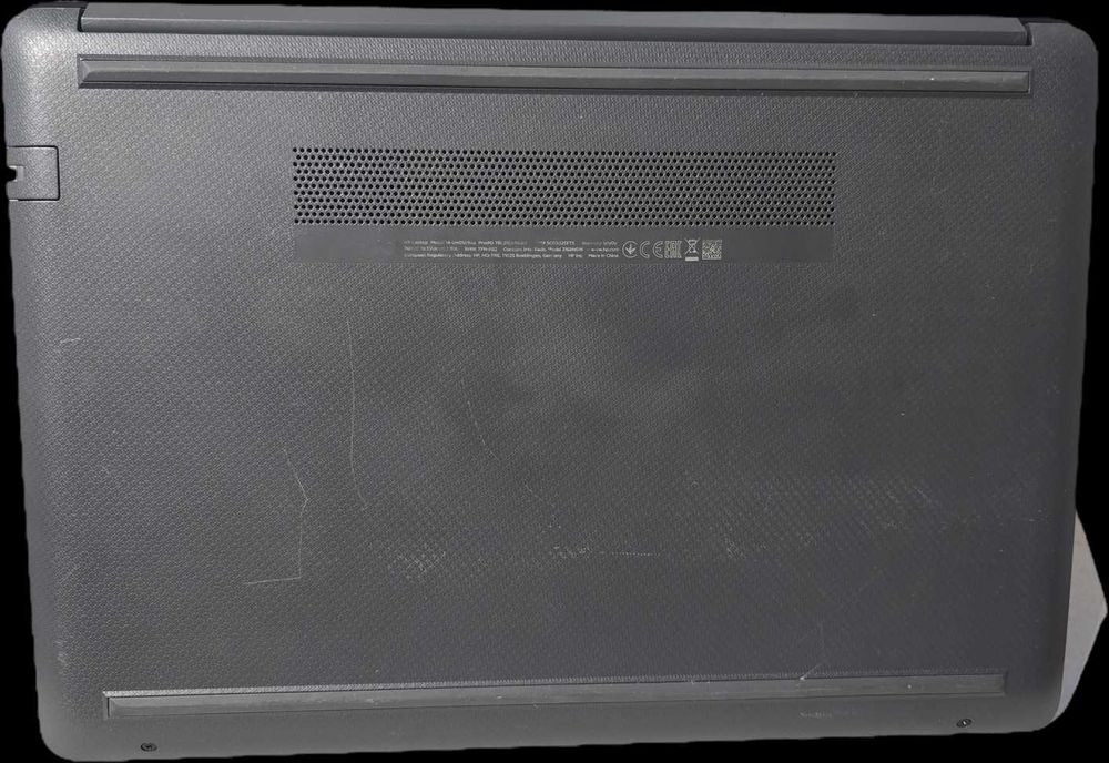 Laptop HP 14-cm0506sa 14 " AMD A4 4 GB / 64 GB czarny