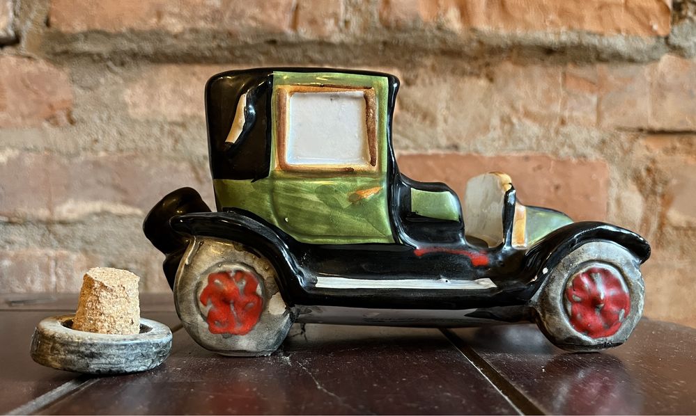 Kolekcjonerska karafka - samochód Renault 1911 Millefiori Cucchi