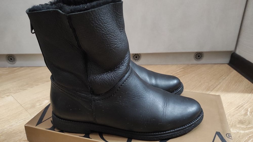 Зимові чобітки жіночі