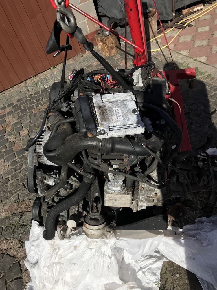 Мотор Двигун BPW 2.0 8v, BLB BRE 2.0 16v Audi A4 b7 Шрот