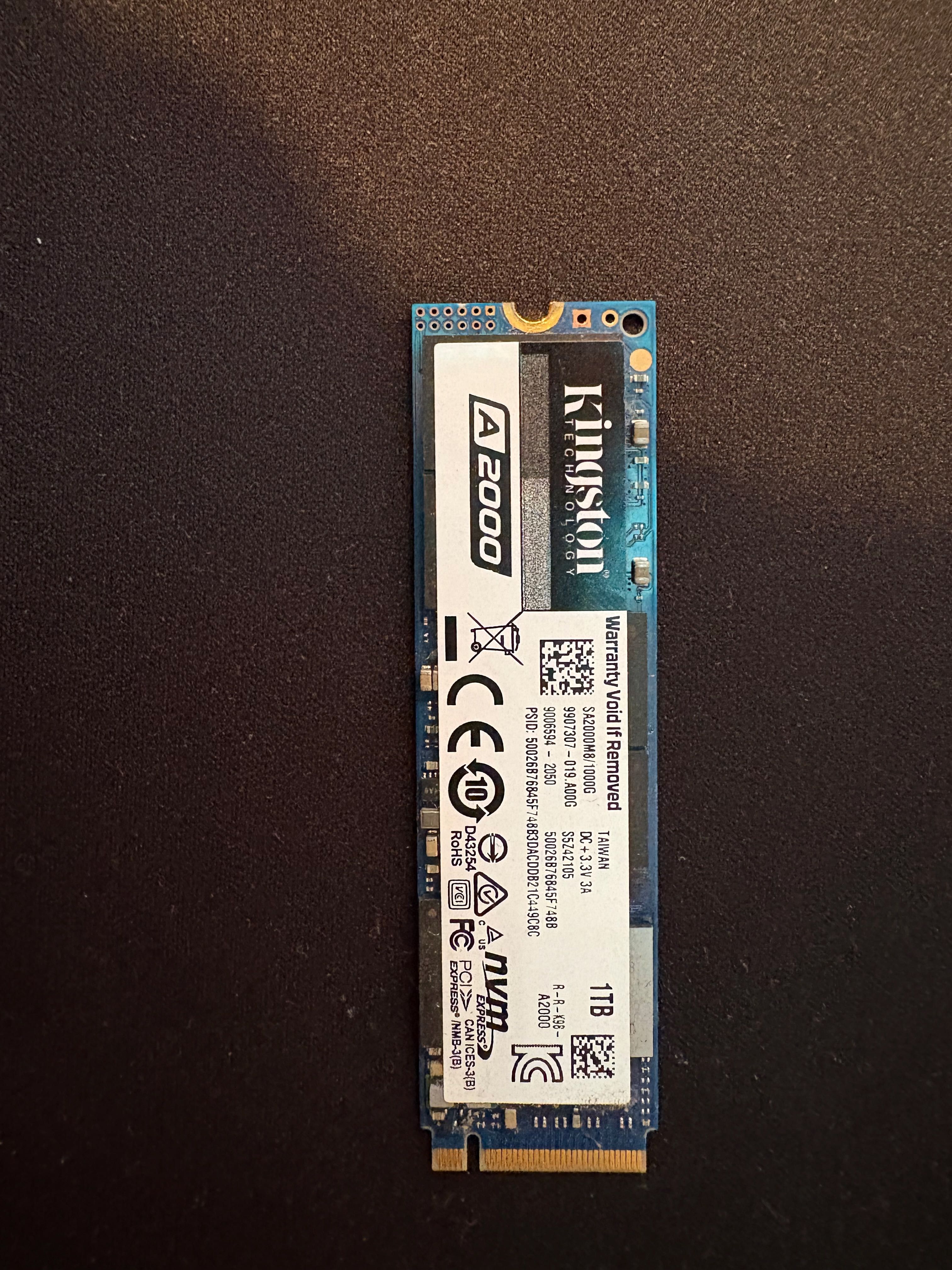 Discos SSD 120GB, 128GB e 1TB