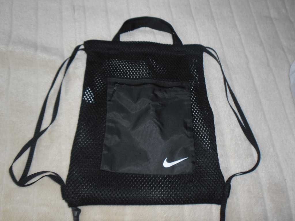 Plecak  Nike siateczkowy czarny nowy