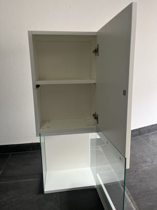 Movel de parede com vitrine