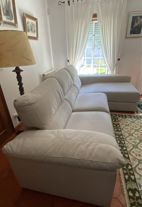 Sofá com Chaise Longue