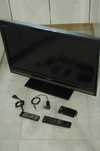 Telewizor Sharp Aquos 32” Full HD + dekoder DVB-T2 Opticum + 2 piloty