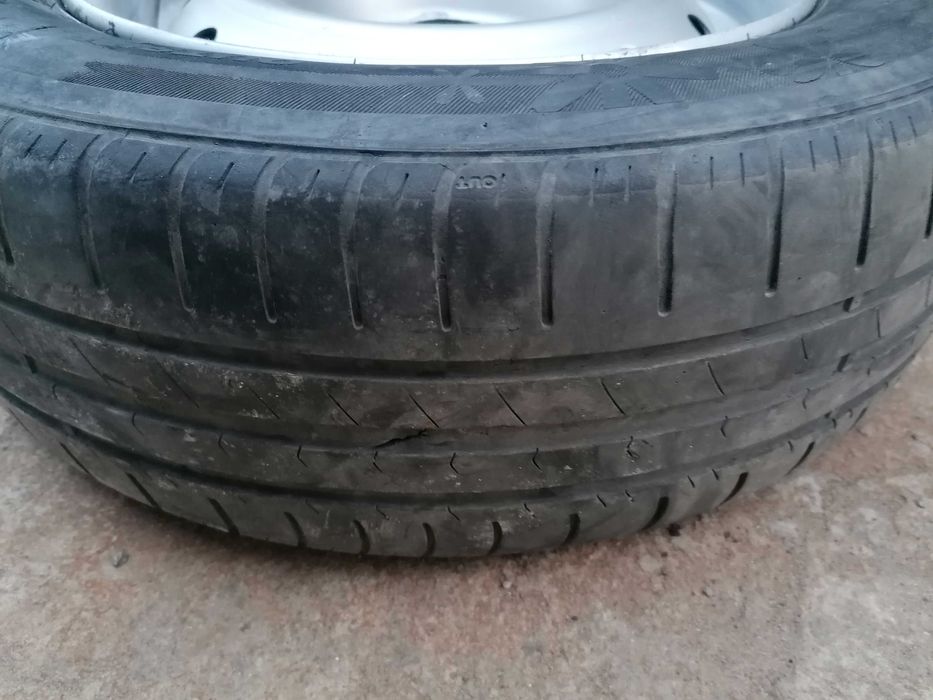 Продам резину зима 205 60 R16