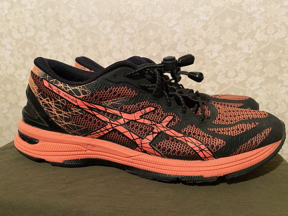 Кросівки асікс (asics)