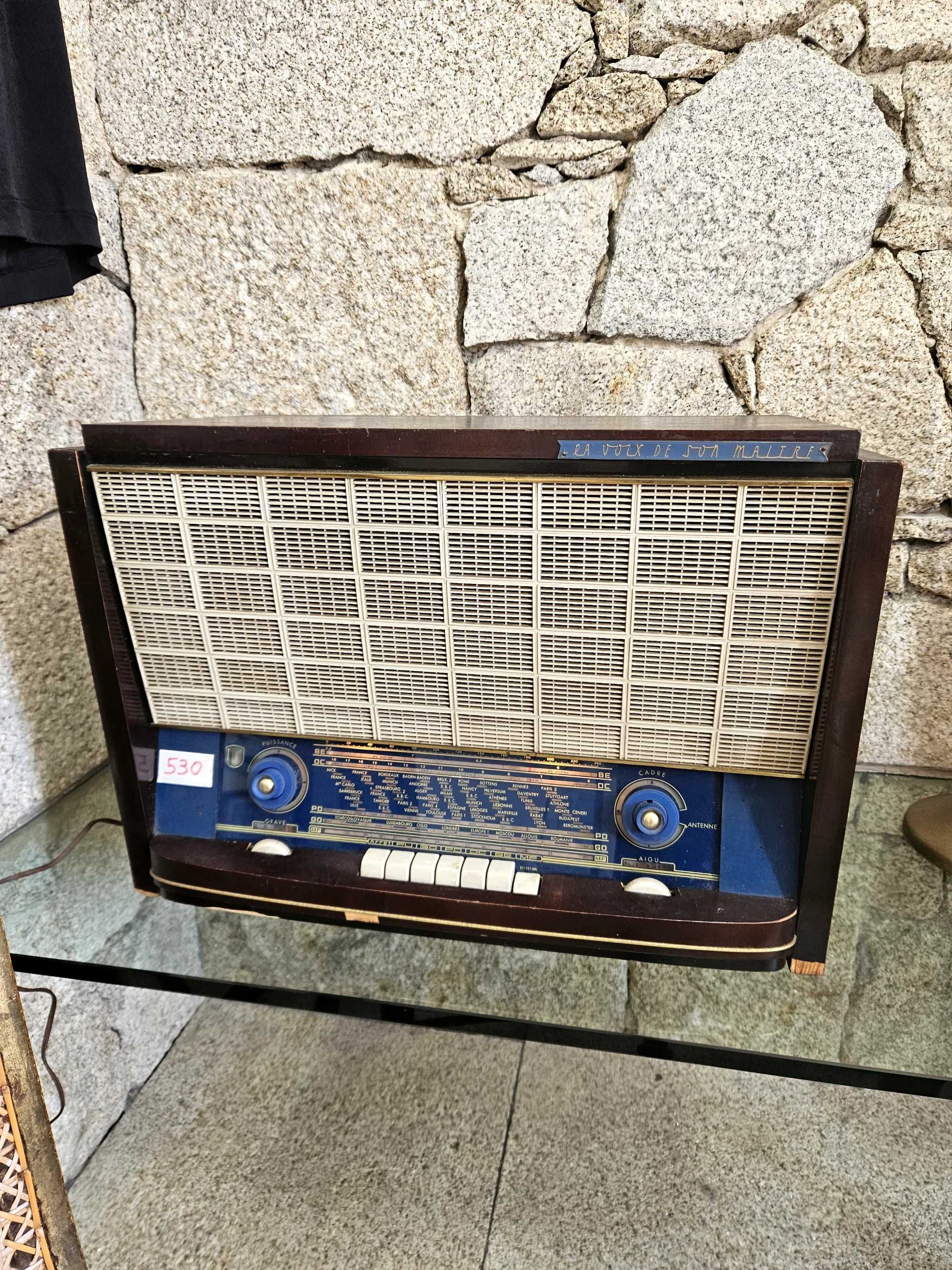 Rádio Vintage La Voix de Son Maître
