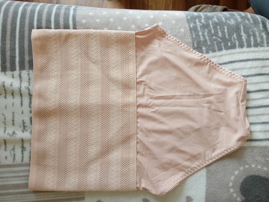 Majtki modelujące r. L, kształtujące ciało