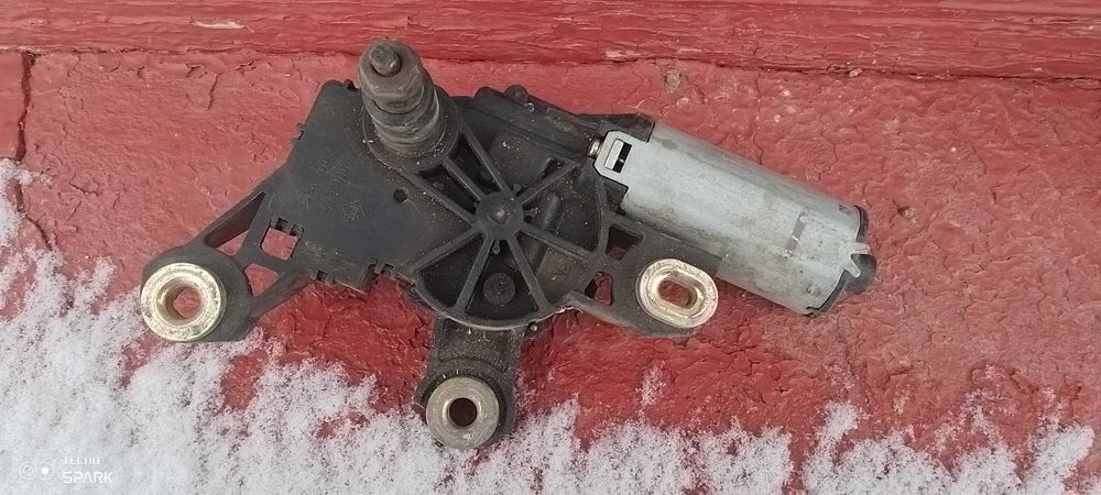 Моторчик заднього дворніка шкода ауді фольцваген сіат .ВАГ