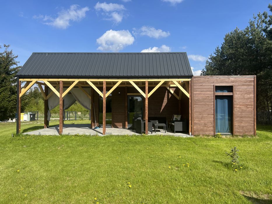 Duża działka z 2 domkami nad jeziorem Świętajno