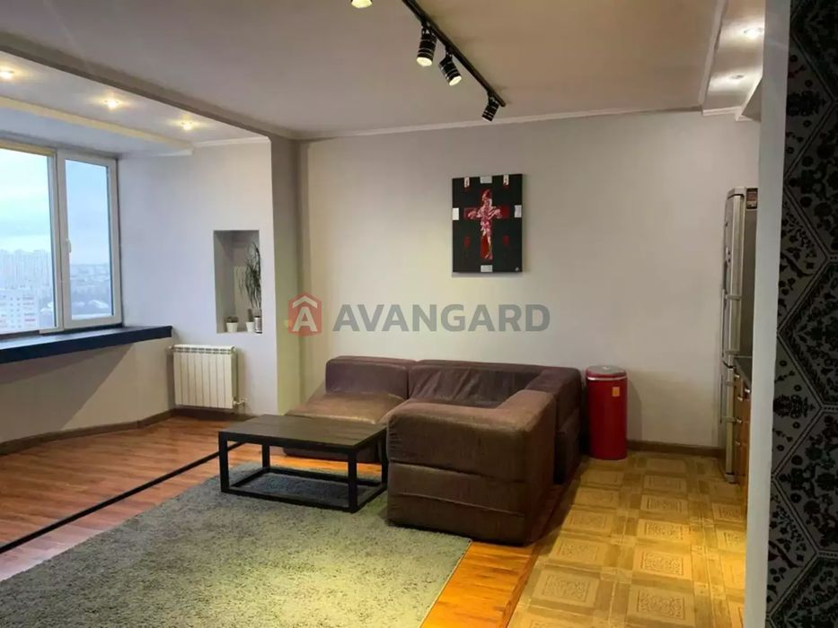 Продаж 2-К квартири пр.Леся Курбаса 5В