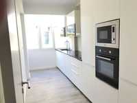 T2 renovado - cozinha equipada - 2 WC - a 10 min Lisboa - 3 km Metro