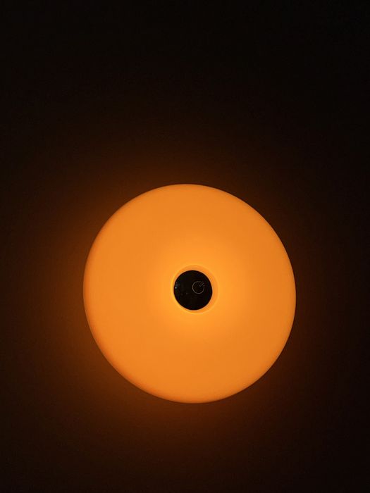 ( на руках 1 шт  ) LED лампа , у формі «Пончік»