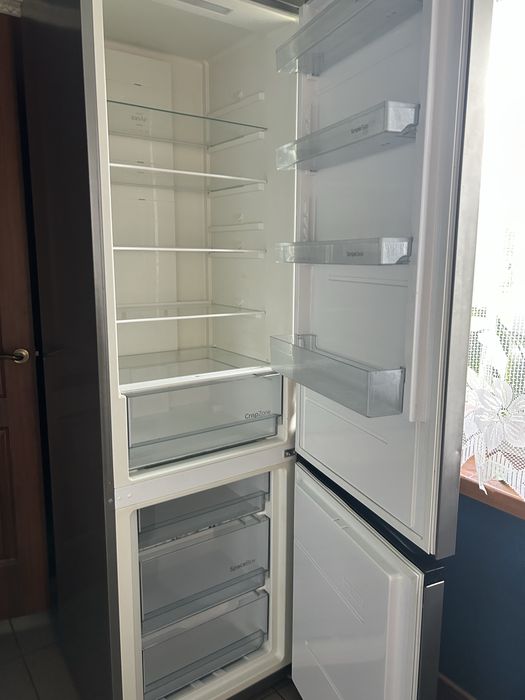 Холодильник gorenje працює на запчастини