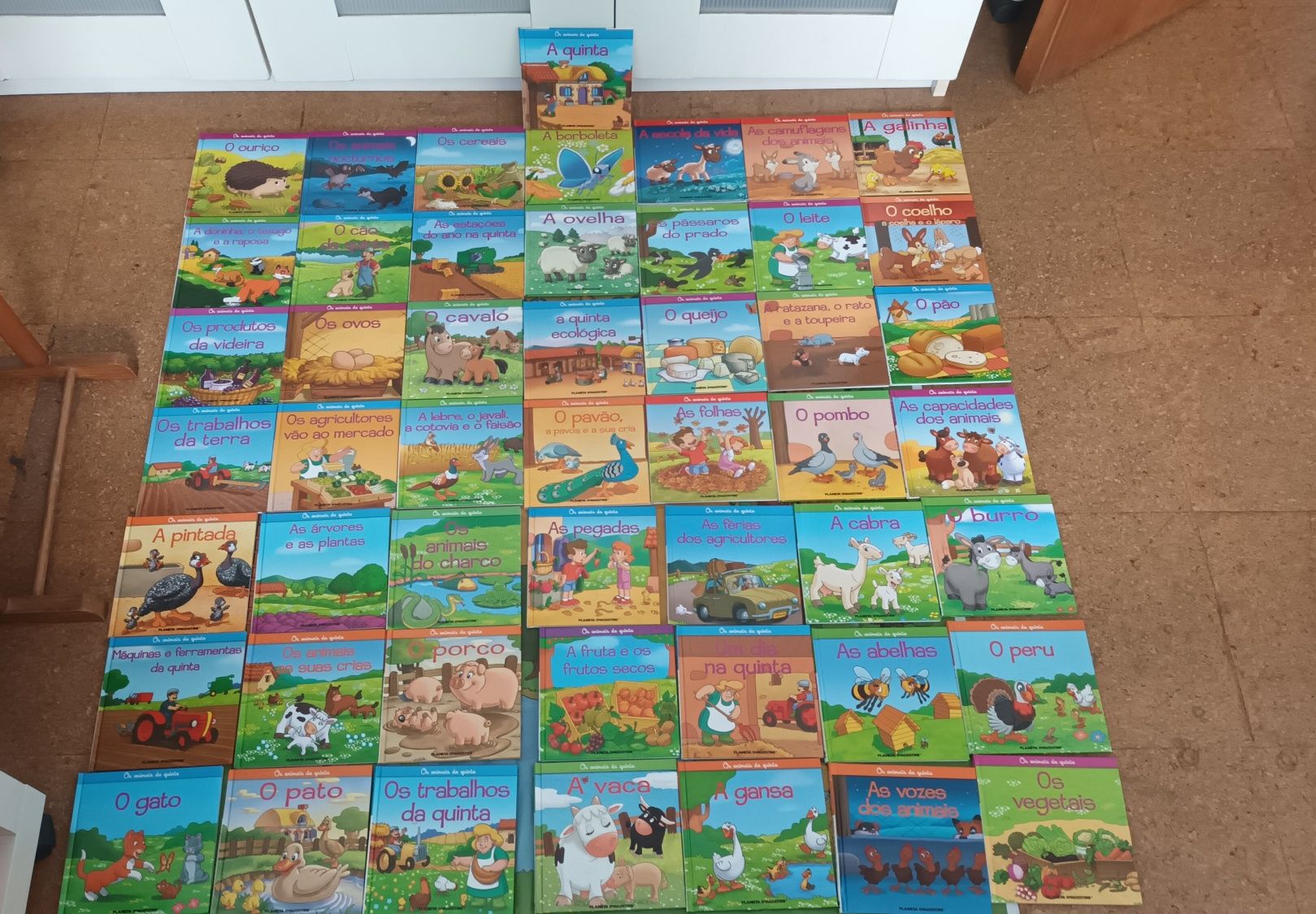 Animais da Quinta - Coleção de Bonecos + 50 Livros Pequenos