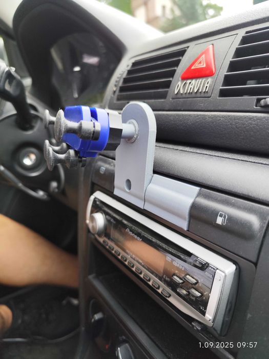 Skoda octavia mk1 uchwyt na telefon