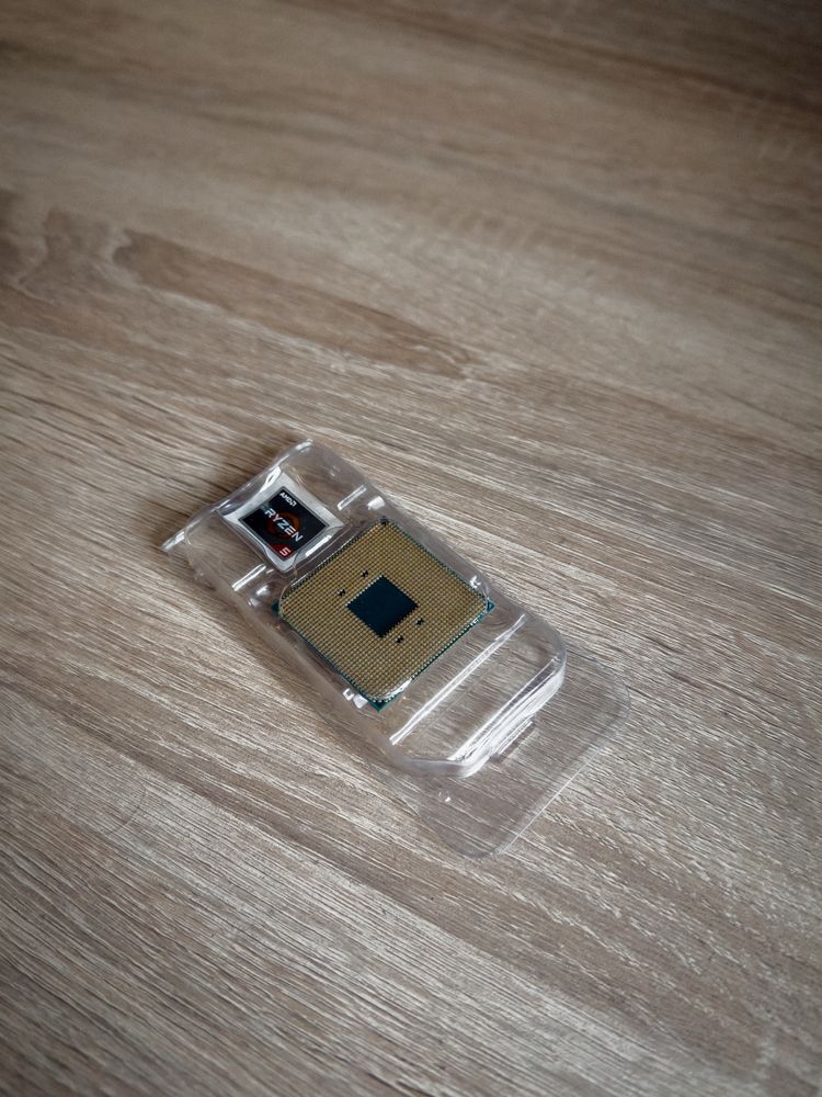 Procesor AMD Ryzen 5 1600AF