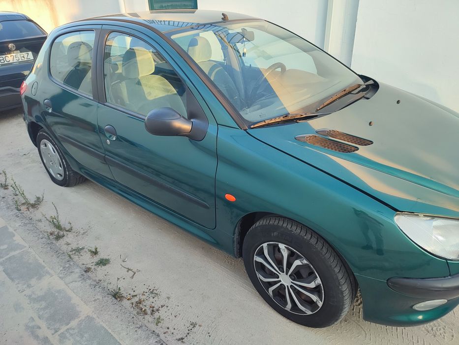 Peugeot 206 verde