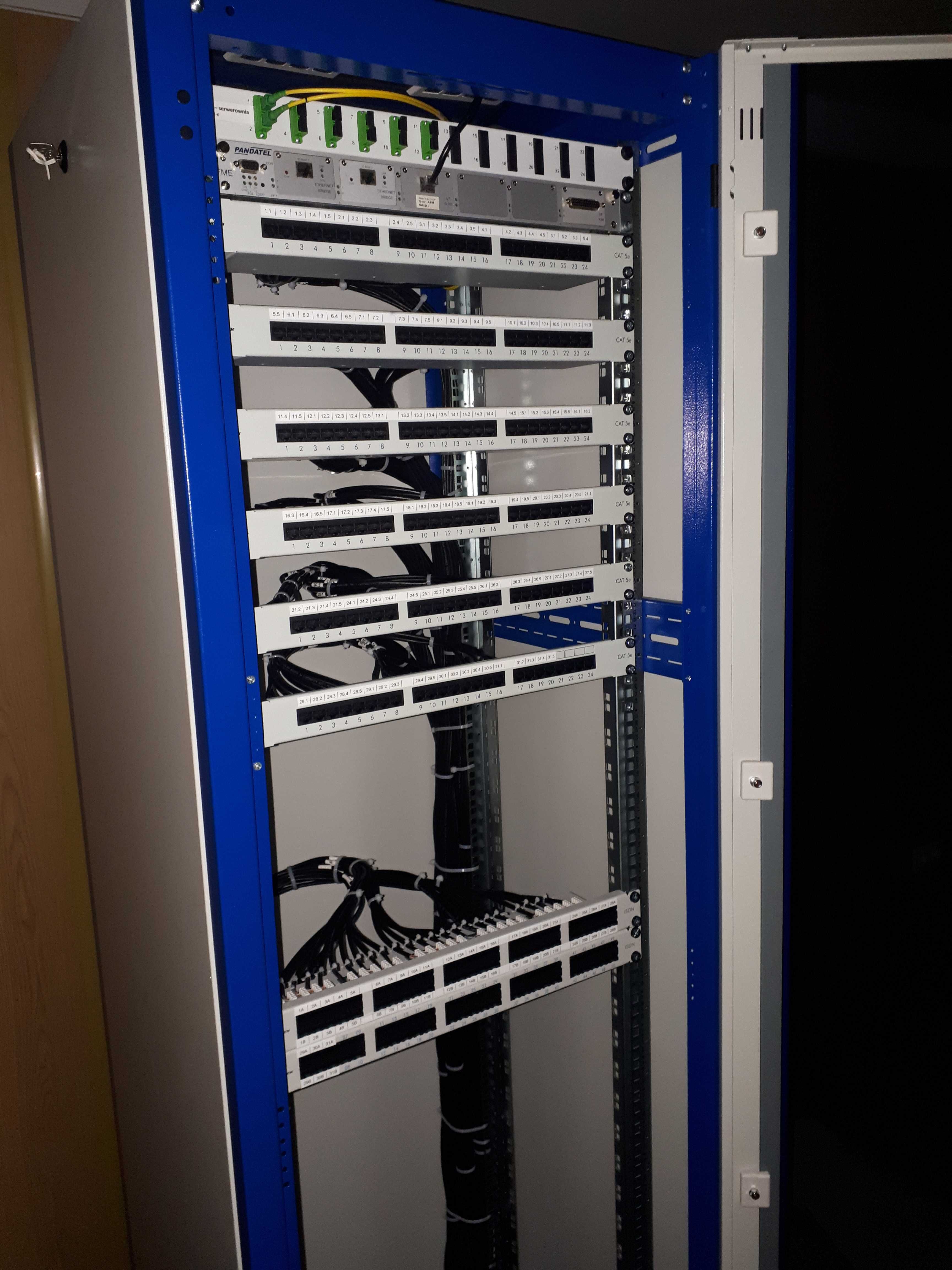 Instalacje montaż sieć ethernet LAN rj45 spawanie światłowodów, RACK